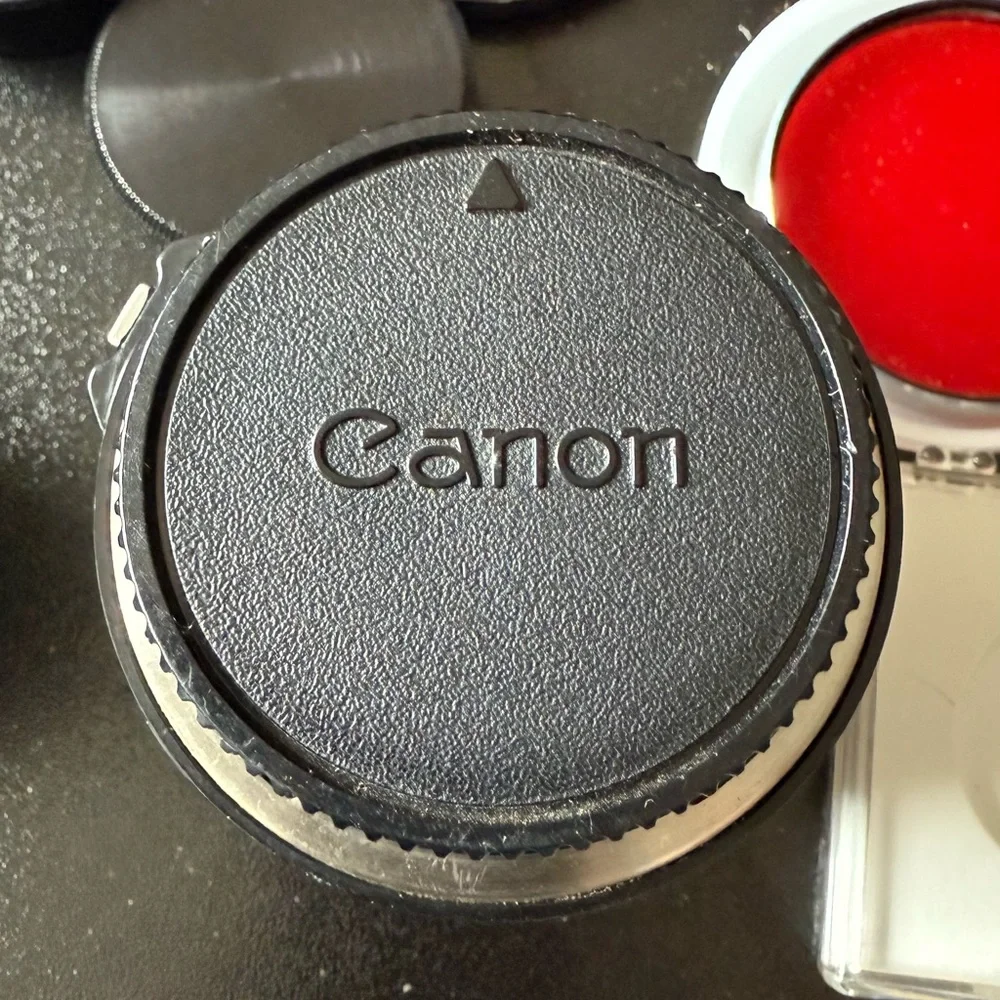 Canon Black Lens FD 50mm f/1.8